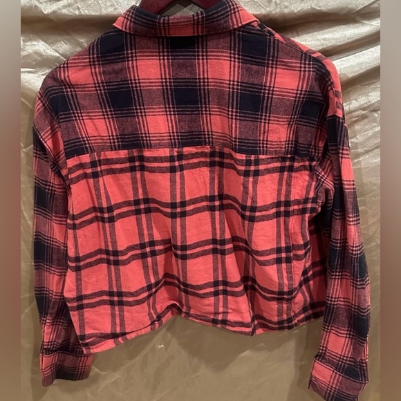 ❗️DEAL❗️2 Forever 21 Botton down flannel both size s - Picture 6 of 6